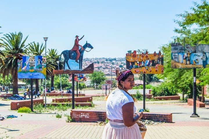 Soweto Cultural Walking Tour with Lunch — Hector Pieterson, Mandela House & Local Kota photo 2
