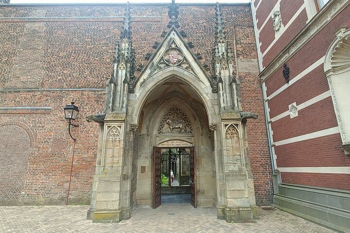 Utrecht Guided Highlights Walking Tour: Dom Tower, Canals & Hidden Gardens photo 3