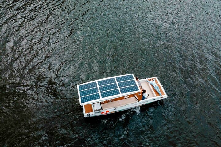 Douro Solar Boat: 1‑Hour Private Electric Cruise with Wine Tasting in Pinhão photo 3