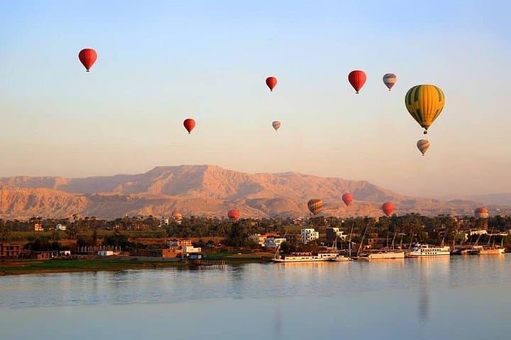 Sunrise Hot Air Balloon Over Luxor: VIP Sunrise Flight Above Ancient Thebes photo 4