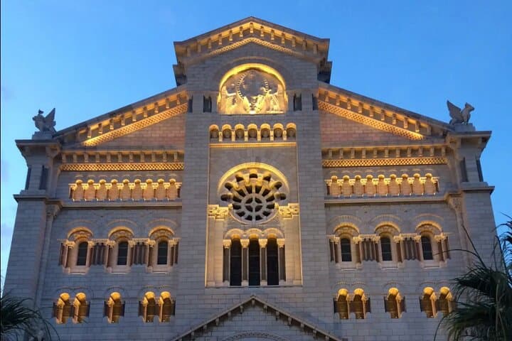 Monte-Carlo Walking Tour: Casino Square to the Prince's Palace photo 2