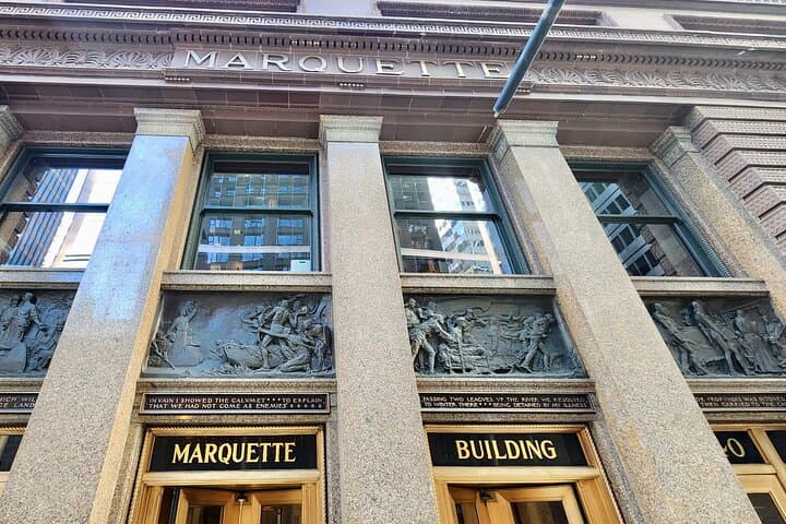 downtown-chicago-public-art-walking-tour-guide photo 3