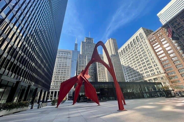 Private Art Walking Tour in Downtown Chicago — Cloud Gate, Crown Fountain & Picasso photo 5
