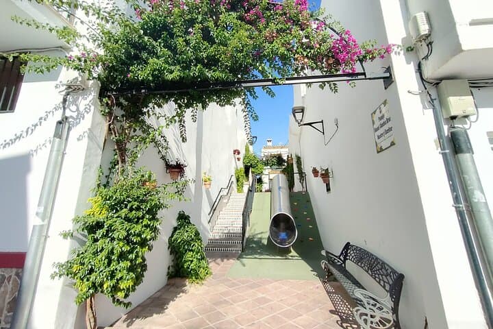 Magic Blocks: Self-Guided City Quest Through Estepona's Hidden Plazas photo 3