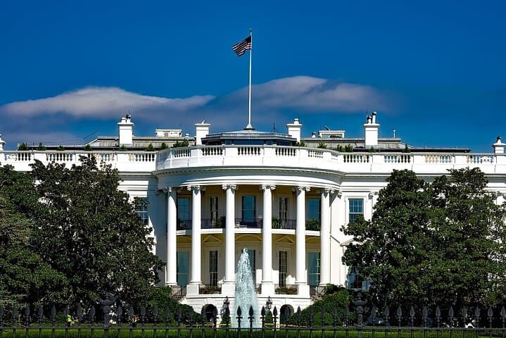 Full-Day Washington D.C. Guided Tour from New York: Monuments, Memorials & Arlington photo 6