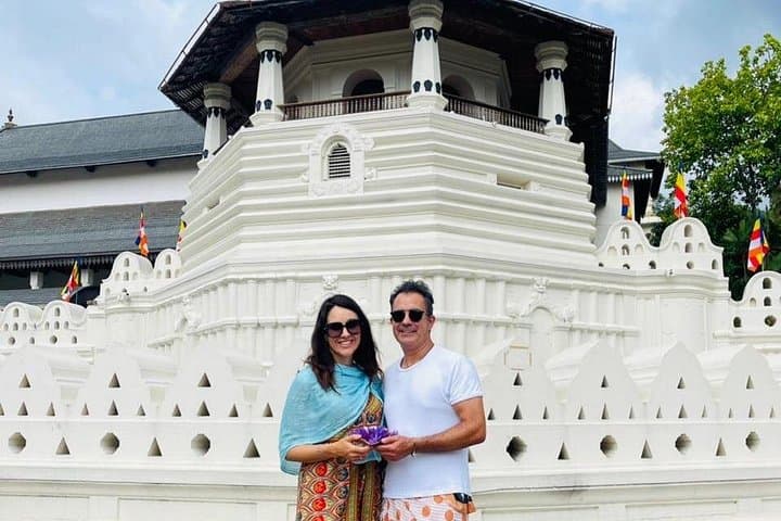 Kandy Day Trip from Colombo: Temple of the Tooth, Royal Botanic Gardens & Tea Stops photo 2