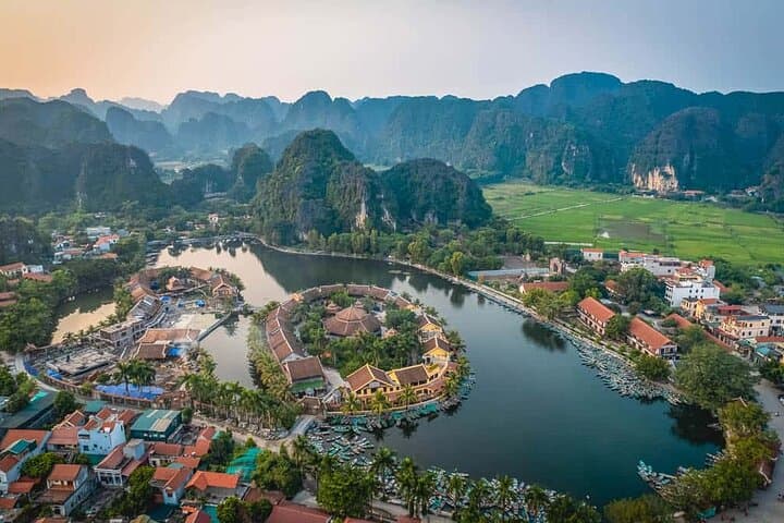 Luxury Ninh Binh Day Tour from Hanoi: Hoa Lu Temples, Trang An Boat & Countryside Bike photo 5