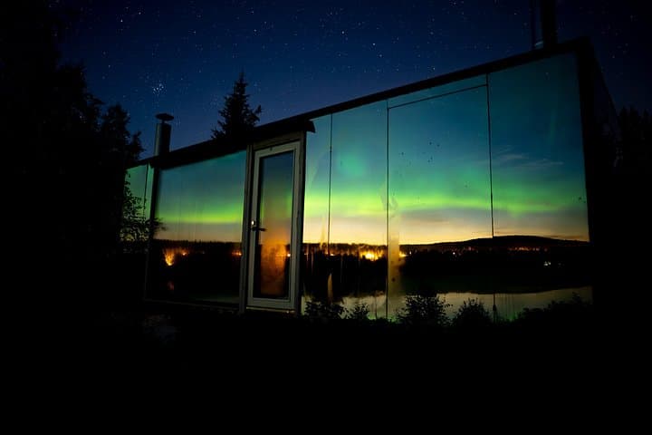 Aurora Mirror Cabin Overnight: Private Sauna & Northern Lights Experience Near Rovaniemi