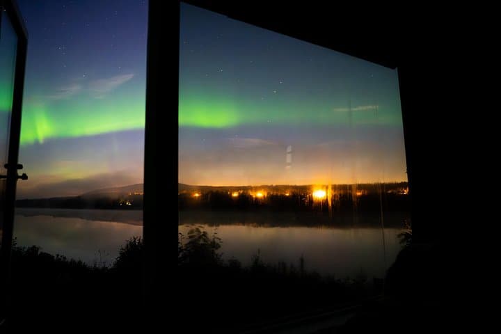 Aurora Mirror Cabin Overnight: Private Sauna & Northern Lights Experience Near Rovaniemi photo 4