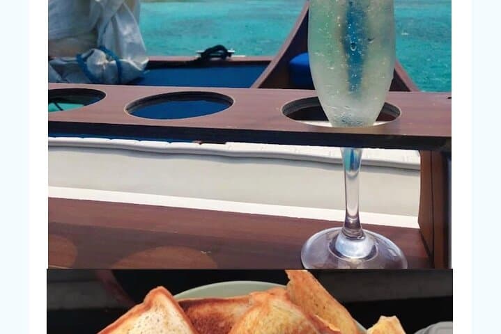 VIP Morning Champagne Sailing and Snorkel Cruise with Lagoon Lunch in Aruba photo 2