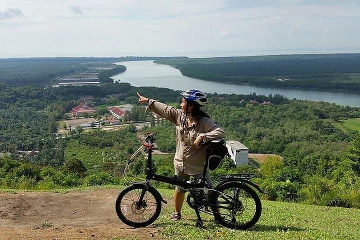Explore Kuala Lumpur by Bike: 4-Hour City Cycling Tour Highlights photo 4