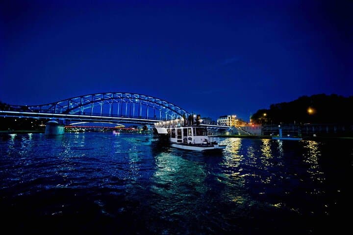 Krakow by Night: 60-Minute Vistula River Cruise from Wawel photo 2