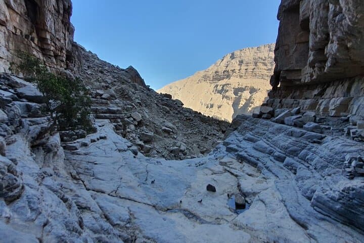 Summit Jebel Shams South: Full Summit Expedition to the Gulf's Highest Peak