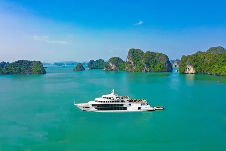 Halong Bay Sea Octopus Luxury Day Cruise — Kayak, Cave & Titov Beach in 7 Hours photo 4