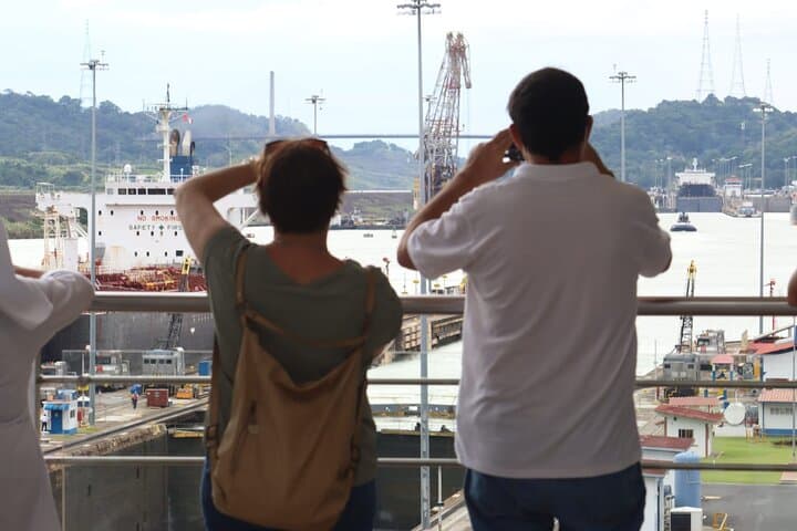 Full-Day Panama City Tour: Miraflores Locks, Casco Viejo & Amador Causeway photo 3