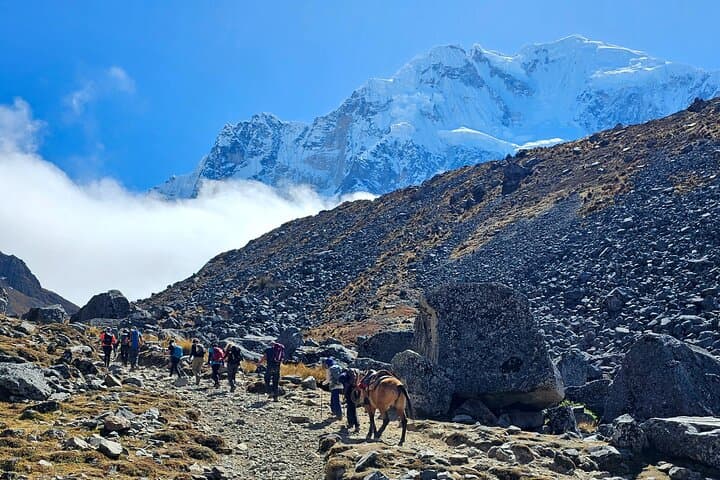 Salkantay Trek to Machu Picchu: 5-Day High-Andes Trekking Guide photo 2