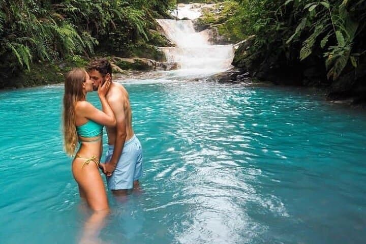 Blue Falls & Catarata Toro Hiking Tour — La Fortuna Blue Pools and 360° Valley Views photo 1