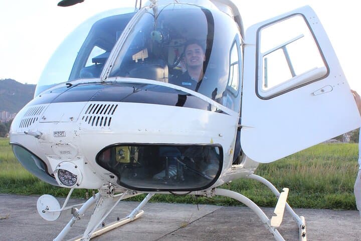 Marmoleo Restaurant Helicopter Tour — Private Medellín Flight & Landing photo 2