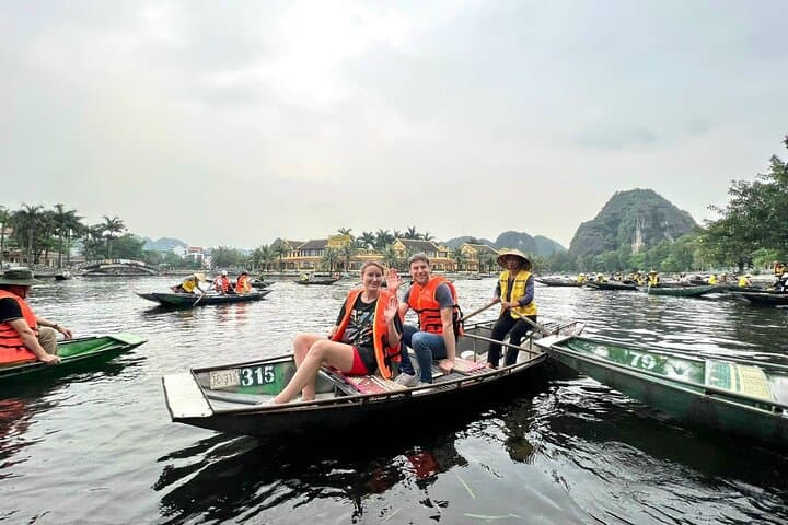 One-Day Ninh Binh Adventure from Hanoi: Tam Coc, Mua Cave & Bai Dinh photo 3