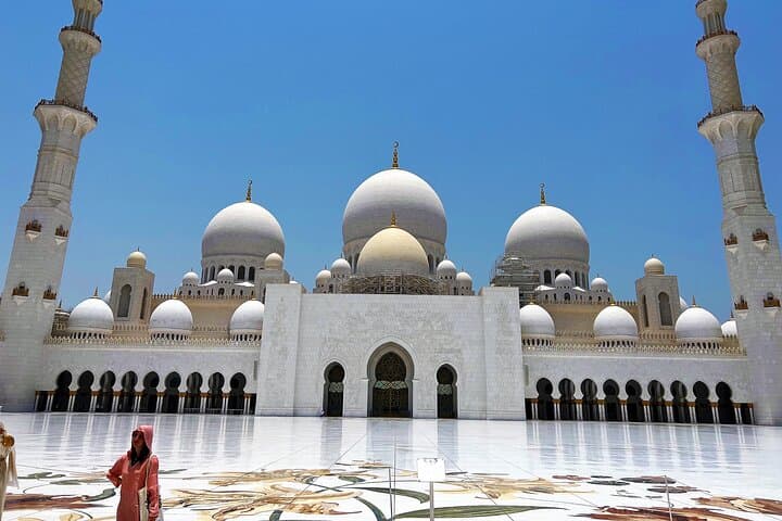 Dubai to Sheikh Zayed Grand Mosque: Guided Tour & Cultural Insights photo 6