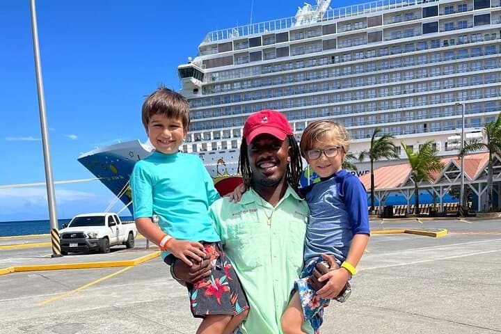 Private Roatan Chocolate and Rum Tour with Custom Island Stops photo 5