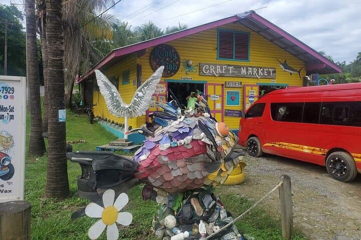 Private Roatan Chocolate and Rum Tour with Custom Island Stops photo 6