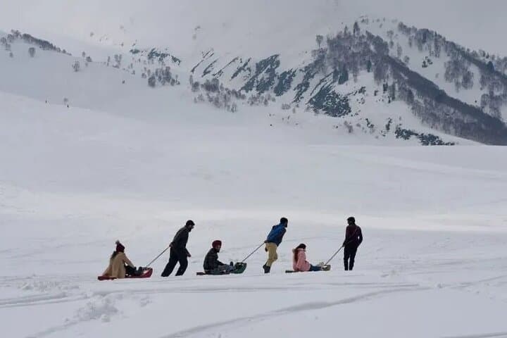 Fascinating Kashmir: 5-Day Srinagar, Gulmarg, Pahalgam & Sonamarg Highlights photo 2