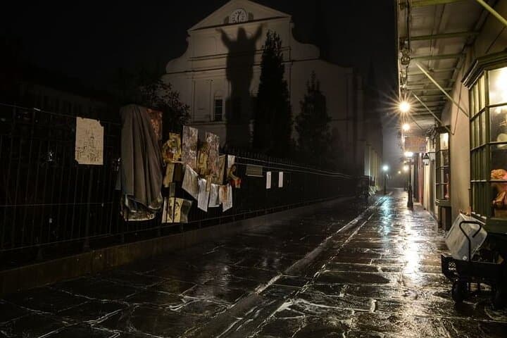 Ghosts of the French Quarter Walking Tour — Evening Haunted History Walk in New Orleans photo 4