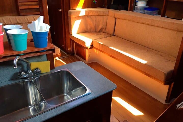 Private Luxury Sailboat Charter in Puerto Vallarta: 4-Hour Bay Cruise for Groups photo 4