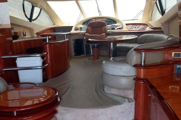 4-hour-luxury-azimut-yacht-charter-bahia-de-banderas photo 6