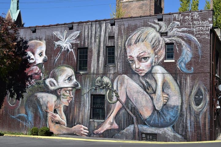 Downtown Lexington Art Walk: Murals, Galleries & Artists' Attic Tour photo 5