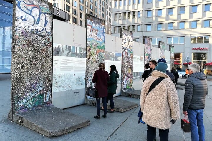 Private Walking Tour of Berlin Highlights — 4-Hour Guided Sightseeing in Mitte photo 5