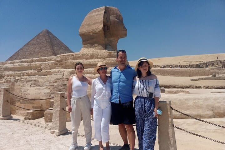 VIP Skip-the-Line Giza Pyramids, Sphinx, Papyrus & Perfume Tour