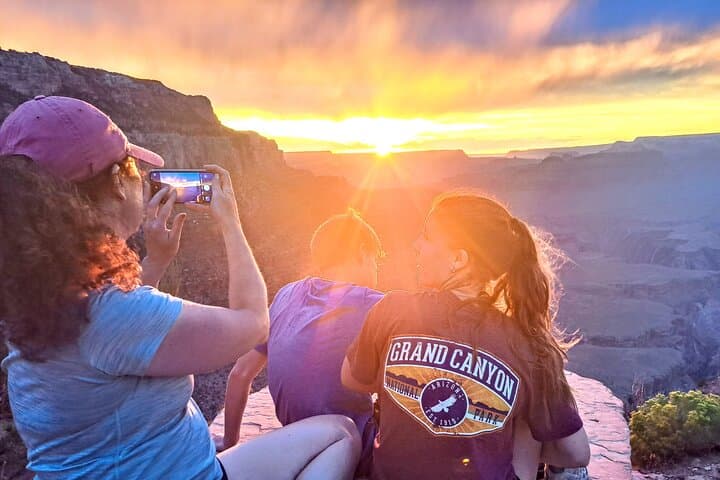 Grand Canyon Sunset Hike Below the South Rim: Guided Sunset Hike & Canyon Dinner photo 2