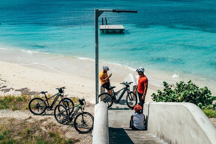 San Nicolas Street Art & Coastal E‑Bike Tour — Mural Mile to Baby Beach