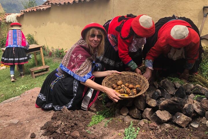Weavers of Hope: Patabamba Full-Day Cultural Hike to Qeswachaca & Balcony of the Sacred Valley photo 2