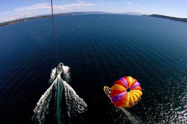 Parasailing Over Lake Taupo — 12‑Minute Flights to 1,000 ft photo 2