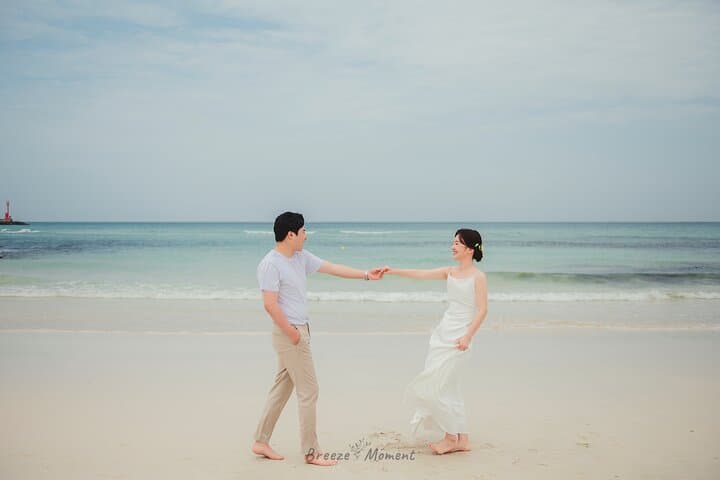 Jeju Outdoor Wedding Photography Package: Private 5-Hour Island Shoot photo 3