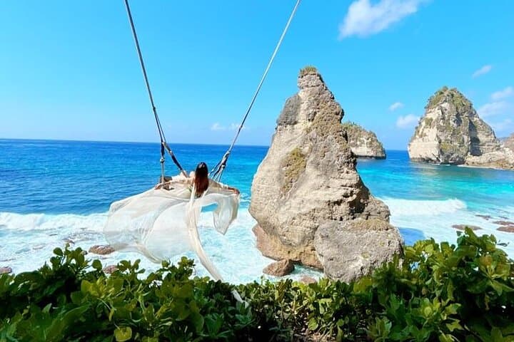 Full-Day Private Nusa Penida Tour: Kelingking, Broken Beach & Crystal Bay photo 5