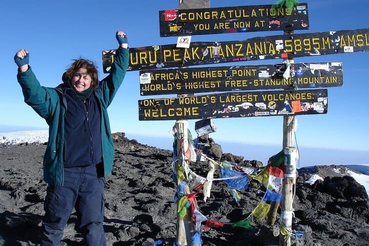 7-Day Lemosho Route Kilimanjaro Trek: Acclimatize to Uhuru Peak