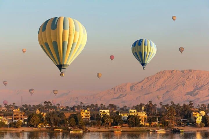 Sunrise Over the Valley of the Kings: Luxor Hot Air Balloon Experience photo 2