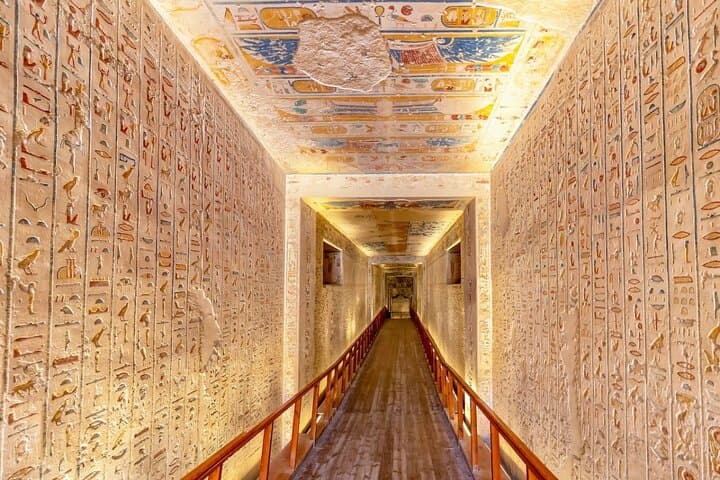 Full-Day Private Tour of Luxor: East & West Bank Highlights photo 2