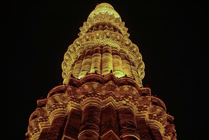 Delhi After Dark: Guided Evening Tour to India Gate, Gurudwara Bangla Sahib & Qutub Minar photo 6