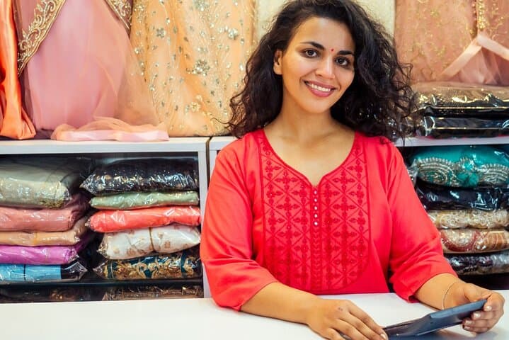 Insider's Delhi Shopping Tour: Private Markets & Local Expert