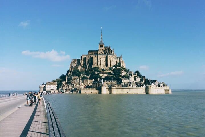 Private D-Day Omaha Beach & Mont‑Saint‑Michel Day Trip from CDG with Champagne photo 2