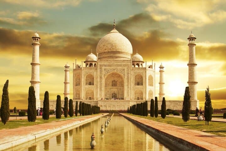 Golden Triangle 3-Day: Taj Mahal Sunrise, Agra & Jaipur Private Tour