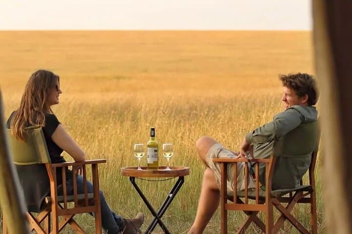 4-Day Authentic Honeymoon Safari — Serengeti & Ngorongoro Crater