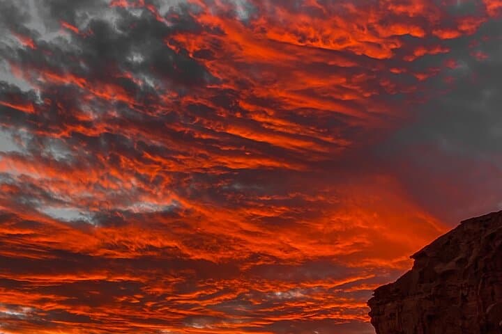 Wadi Rum Full-Day Jeep Tour: Bedouin Meals, Rock Bridges & Stargazing photo 5