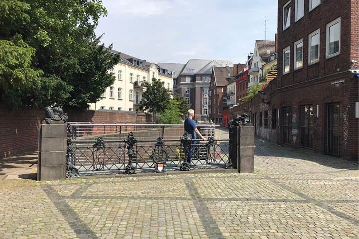 Düsseldorf Walking Tour: Rhine Promenade, Altstadt & Local Secrets photo 5