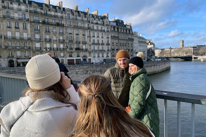 Ile de la Cité Walking Tour — Discover Paris' Birthplace in 2 Hours photo 5